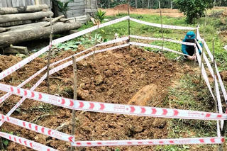 Phát hiện bom ‘khủng’ khi đào móng nhà ở Quảng Trị