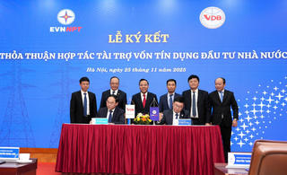 VDB ký thỏa thuận hợp tác tài trợ vốn tín dụng đầu tư của Nhà nước với EVNNPT