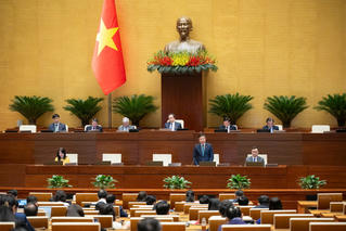 Bảo đảm tính khả thi của nguồn lực thực hiện hiện đại hóa, nâng cao chất lượng giáo dục và đào tạo