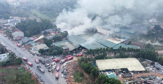 Phú Thọ: Cháy xưởng sản xuất ván ép rộng hàng nghìn mét vuông