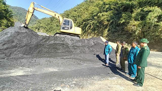 Sơn La: Kiên quyết xử lý tập kết quặng sắt trái phép