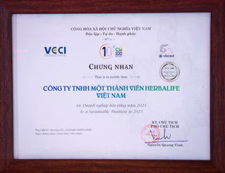 Herbalife Việt Nam được Liên đoàn Thương mại và Công nghiệp Việt Nam vinh danh Top 100 Doanh Nghiệp Bền Vững Việt Nam 2025