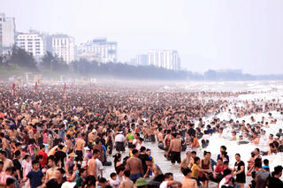 Sầm Sơn (Thanh Hóa): Du lịch tăng trưởng nhưng vẫn đối mặt nhiều khó khăn