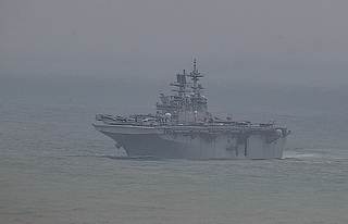 Cảng Đà Nẵng đón siêu hạm USS Tripoli của Hải quân Mỹ 