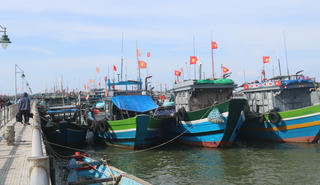 Hỗ trợ ngư dân Huế giải bản tàu cá, chuyển đổi nghề 
