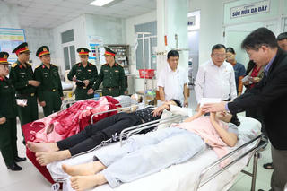 Tai nạn trên cao tốc Đà Nẵng - Quảng Ngãi: Đoàn xe đi đám cưới về thì gặp nạn