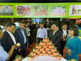 Khai mạc Hội chợ Thương mại OCOP biên giới Việt Nam - Campuchia tại An Giang