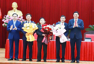 Giáo sư Thái Văn Thành làm Phó Chủ tịch UBND tỉnh Nghệ An