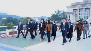 Thúc đẩy hợp tác biên giới Việt Nam - Trung Quốc và triển khai mô hình du lịch qua biên giới
