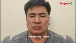 Khởi tố đối tượng đẩy cảnh sát giao thông vào đầu xe tải về tội giết người