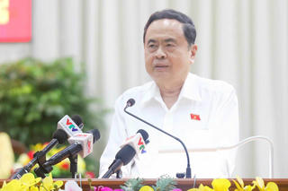 Chủ tịch Quốc hội Trần Thanh Mẫn tiếp xúc cử tri ở Cần Thơ