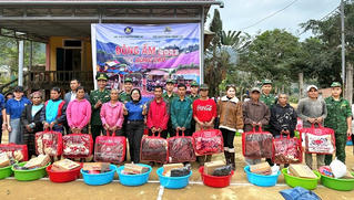 Bộ đội Biên phòng Quảng Trị đồng loạt ra quân ‘Tình nguyện mùa Đông’ trên hai tuyến biên giới