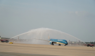 Máy bay Boeing 787 đã hạ cánh an toàn xuống sân bay Long Thành