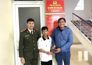 Nhặt được hơn 20 triệu đồng, học sinh lớp 9 ở Vĩnh Linh trả lại người đánh rơi