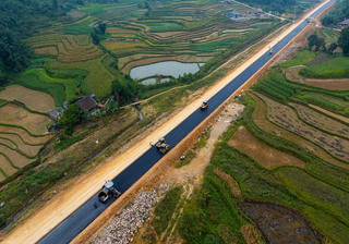 Hai dự án cao tốc tỷ USD tại Lạng Sơn, Cao Bằng trước ngày thông tuyến