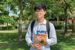 Lời kêu gọi bình chọn Young ID đáng yêu từ chàng trai 22 tuổi trúng tuyển 11 chương trình tiến sĩ