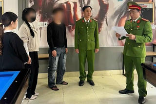 Phá chuyên án cá độ bóng đá 350 tỷ đồng trên không gian mạng tại Quảng Trị