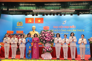 Chủ tịch Hội LHPN Việt Nam: Phụ nữ Công an phải tiên phong “ba nhất” trong tình hình mới