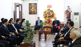 Bí thư Tỉnh ủy Bắc Ninh thăm, chúc mừng Tòa Giám mục nhân lễ Giáng sinh