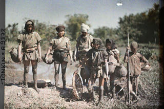 Phụ nữ ngày xưa và chuyện sinh nở