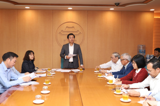 Hà Nội họp bàn giải pháp kiểm soát ô nhiễm không khí: Hơn 40% lượng bụi PM2.5 sơ cấp đến từ ô nhiễm liên vùng và xuyên biên giới
