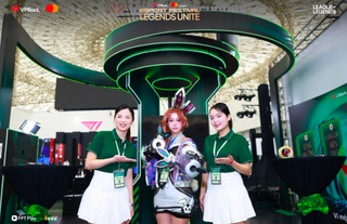Điểm mặt dàn trai xinh gái đẹp gây sốt tại sự kiện VPBank presents eSport Festival: Legends Unite
