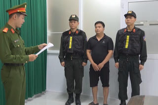 Khởi tố 7 đối tượng 'phù phép' thịt heo thành thịt bò