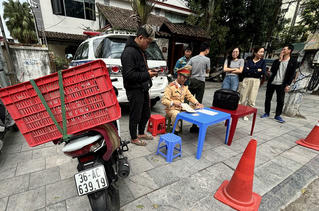 Thanh Hóa: Liên tiếp phát hiện và xử lý các shipper vi phạm an toàn giao thông