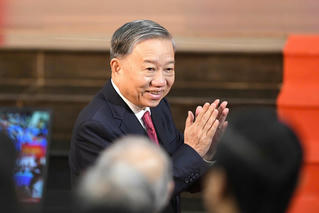 Ở đâu trên đất nước mình cũng là vùng trời quê hương