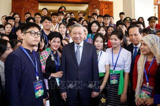 Tổng Bí thư Tô Lâm gặp mặt học sinh, sinh viên, thanh niên dân tộc thiểu số xuất sắc, tiêu biểu