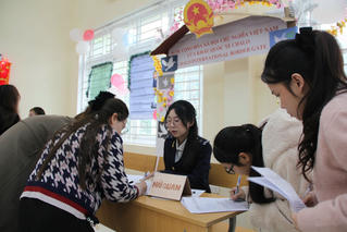 Hơn 500 tân sinh viên ngành Luật “chạm” pháp luật bằng “hành trình đa giác quan”