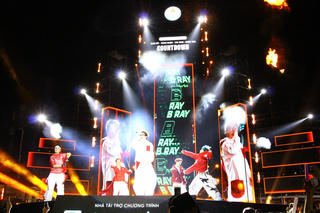 Đồng Nai rộn ràng đêm countdown, pháo hoa rực sáng chào năm mới 2026