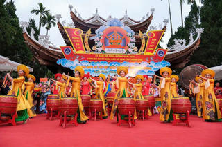 Chùa Hương trên hành trình trở thành điểm đến du lịch tâm linh hàng đầu Đông Nam Á