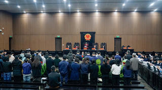 Lời khai về việc nhận tiền của cựu Cục trưởng Cục An toàn thực phẩm