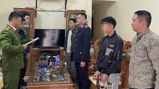 Khởi tố 4 thanh, thiếu niên sử dụng ma túy