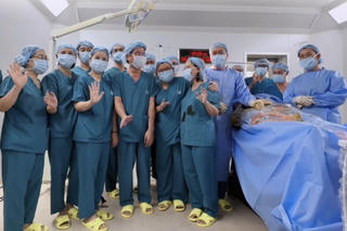 Can thiệp tim bào thai cứu thai nhi mắc dị tật tim bẩm sinh hiếm gặp