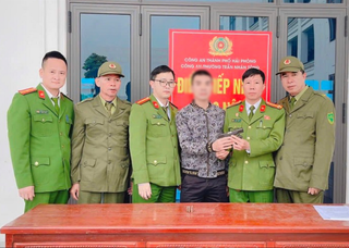 Hải Phòng: Người dân chủ động giao nộp súng, pháo nổ 