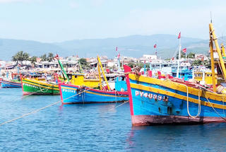 Ổn định sinh kế lâu dài cho ngư dân Đắk Lắk