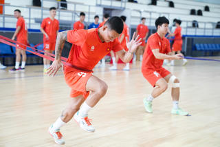 Futsal Việt Nam đá giao hữu với futsal Afghanistan