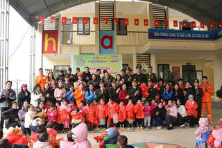 Tuổi trẻ EVNNPC và Công an Thủ đô mang “Hành trình nghĩa tình” đến vùng cao Lào Cai Tuổi trẻ EVNNPC và Công an Thủ đô mang “Hành trình nghĩa tình” đến vùng cao Lào Cai