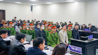 'Ông trùm' sữa giả HIUP lãnh 30 năm tù