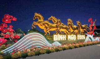 Đại lộ hoa và công nghệ ánh sáng bên Vịnh kỳ quan di sản lần đầu tiên tổ chức tại Quảng Ninh