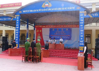 Chi đoàn Viện KSND khu vực 15 - Phú Thọ phối hợp tổ chức chương trình tuyên truyền pháp luật về trật tự, an toàn giao thông