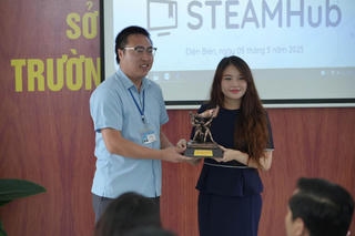 Cô gái có ước mơ mang về quê hương sự tiên tiến của nền giáo dục thế giới