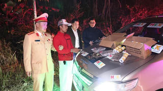 Bắt quả tang đối tượng tự chế gần 16kg pháo nổ