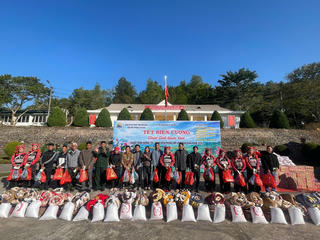 Đồn Biên phòng A Pa Chải tổ chức Chương trình “Tết Biên cương – Thắm tình quân dân” 