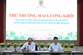 Xây dựng cơ chế bảo vệ người thực thi công vụ trong hoạt động thi hành án dân sự