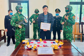 Khởi tố vụ án vận chuyển trái phép 24.000 viên hồng phiến từ Lào về Việt Nam