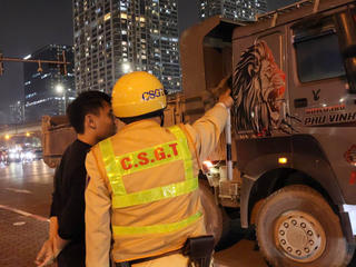 Phạt nhiều trường hợp bấm còi xe không đúng quy định tại Hà Nội
