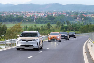 Chủ xe VinFast nói thẳng: 'Bill bảo dưỡng quá rẻ', trải nghiệm dịch vụ hậu mãi 5 sao